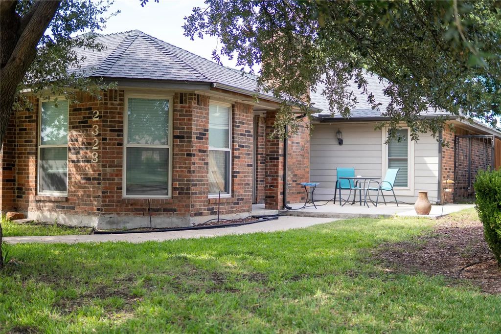 2323 Ridgestone Drive, Dallas