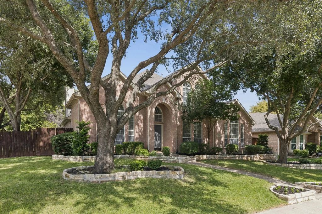 3201 Heatherbrook Drive, Plano