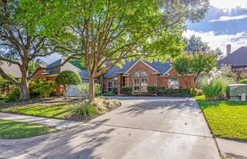 1005 Lakewood Drive, McKinney