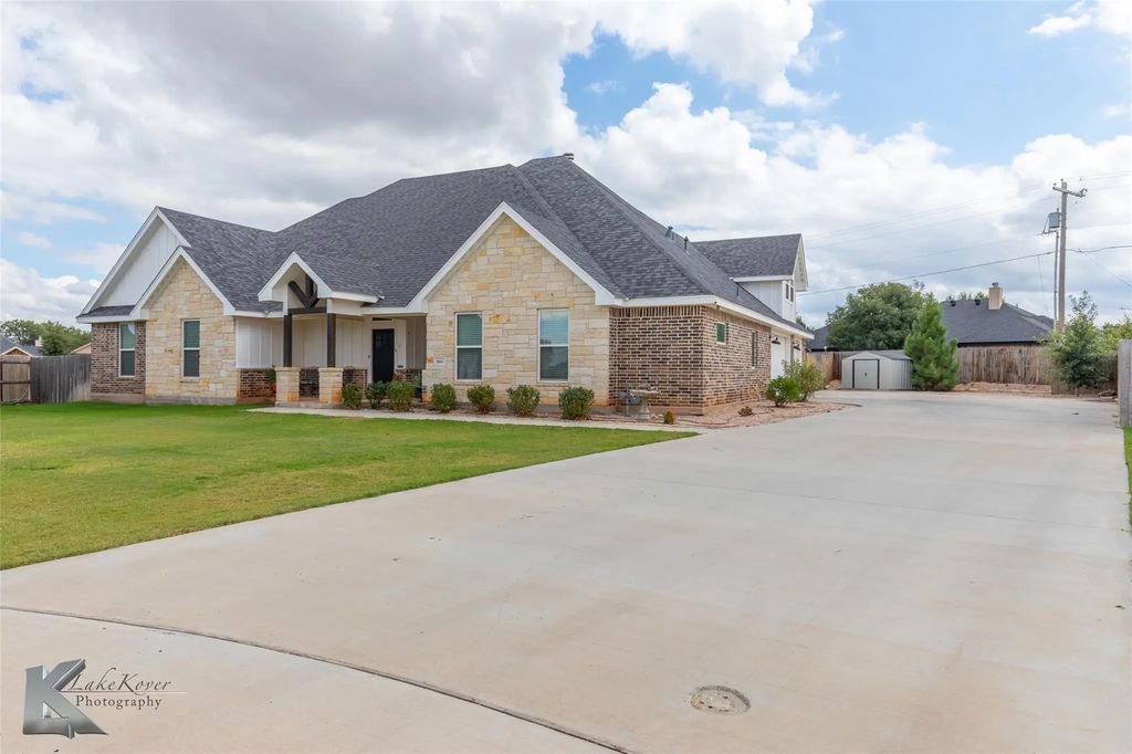 6841 Red Yucca Road, Abilene