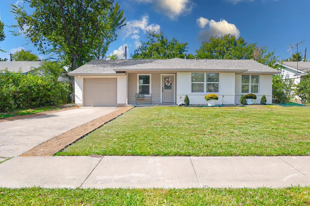 4726 Sandra Lynn Drive, Mesquite