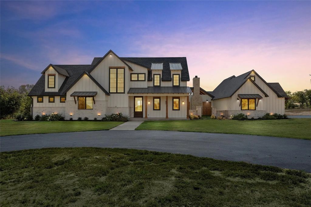 477 Wolf Creek Road, Lorena