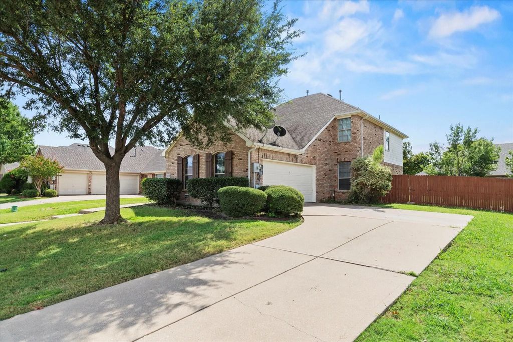 1006 White Porch Avenue, Forney