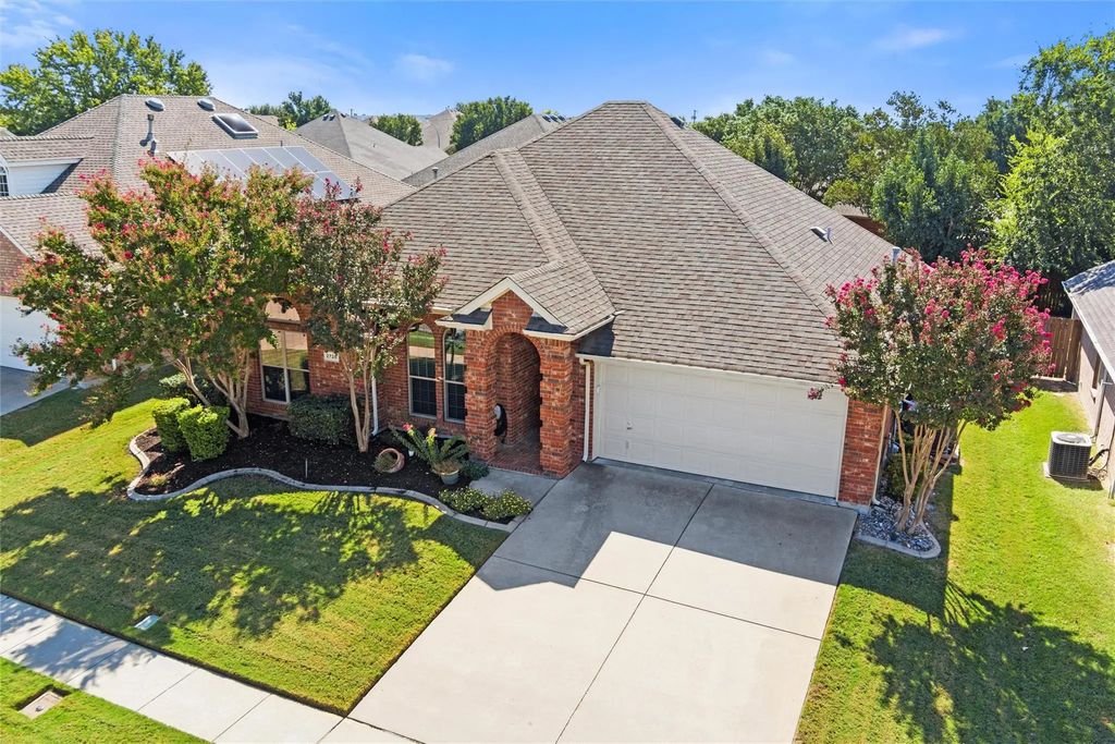 2728 Flint Rock Drive, Fort Worth