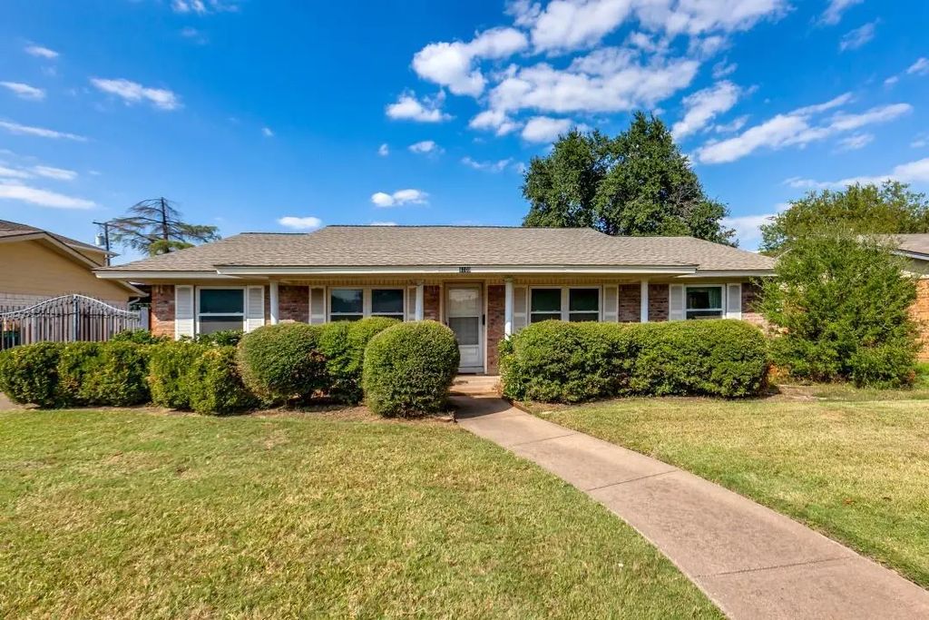 4109 Burning Tree Lane, Garland