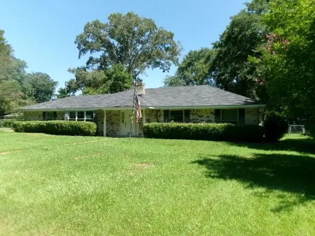 8401 Dogwood Trail, Haughton