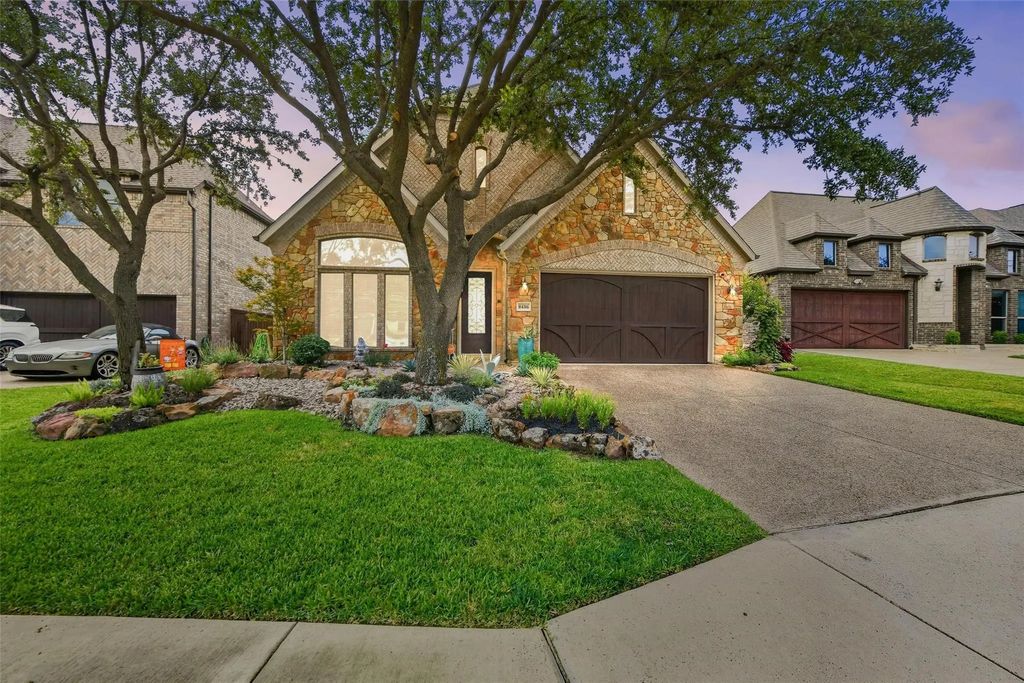 8416 La Fontaine Drive, North Richland Hills