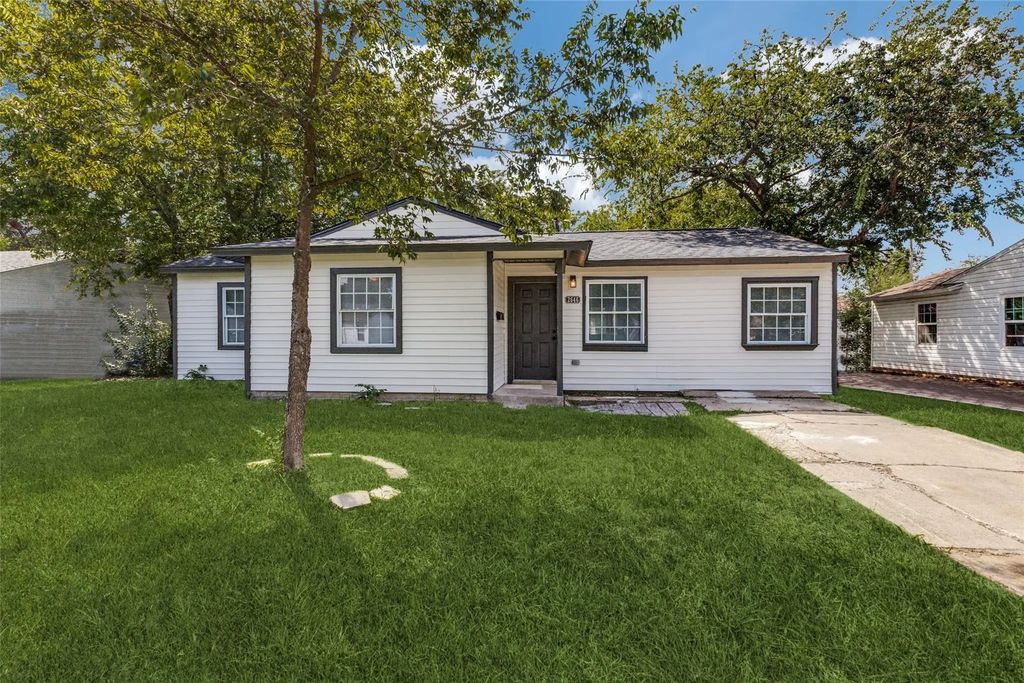 2646 Larry Drive, Dallas