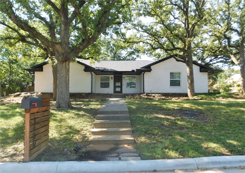 1400 Angelina Bend Drive, Denton