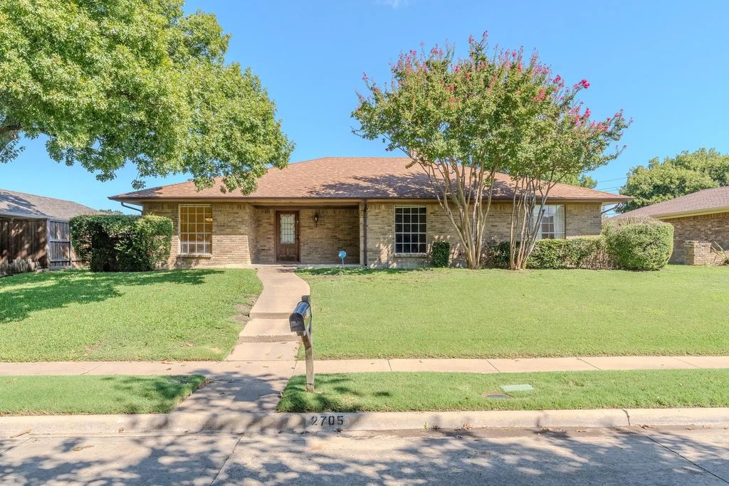 2705 Downing Drive, Plano