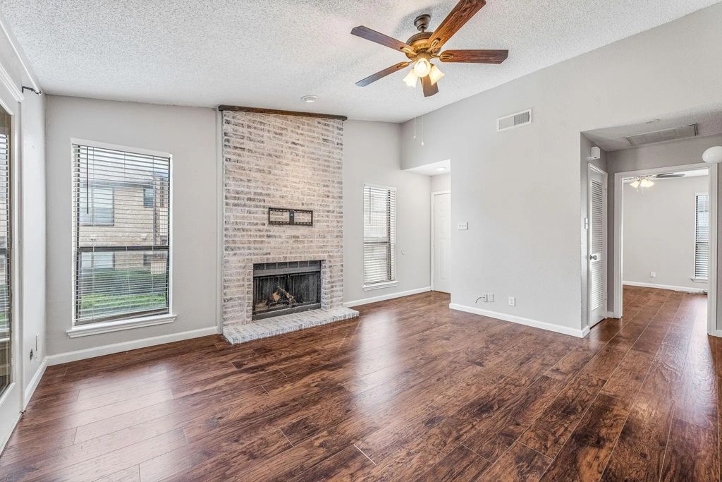 1204 Harwell Drive 2124, Arlington