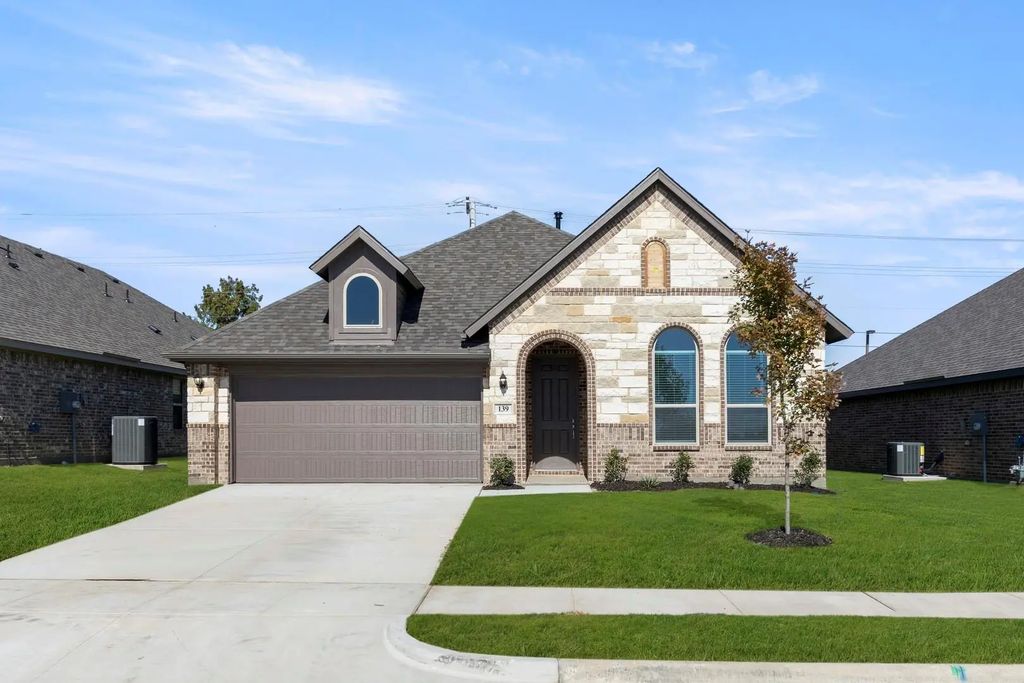 139 Whistling Duck, Balch Springs