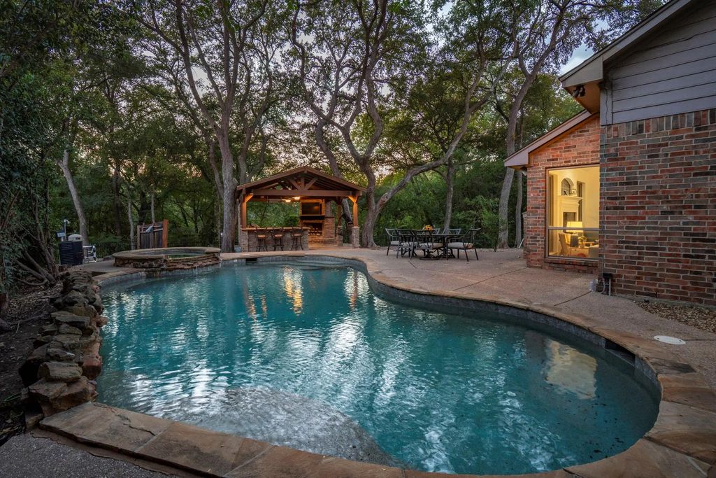 3500 Stone Creek Court, Fort Worth
