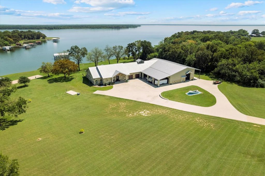 111 Daves Landing, East Tawakoni