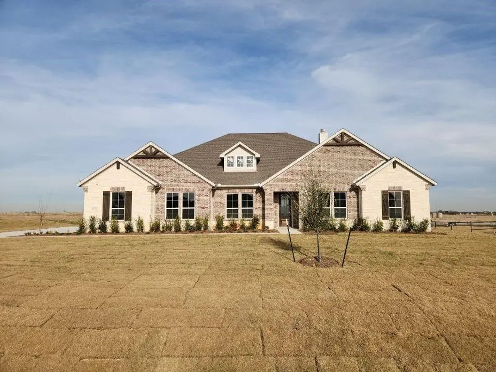 2512 Pyrite Street, Krum