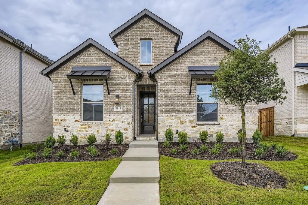 6040 Silverstein Street, Fort Worth