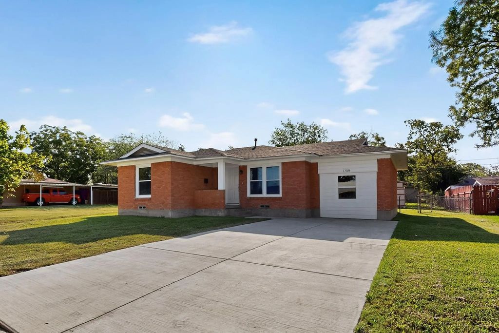 1708 Ridgeview Street, Mesquite