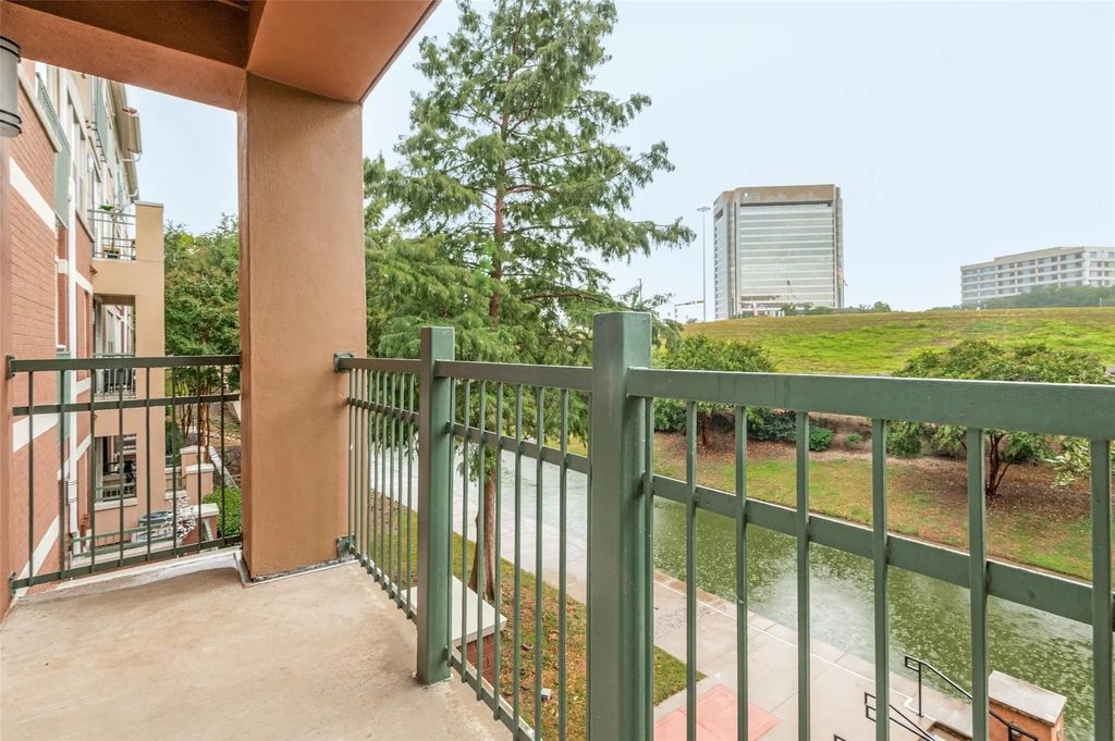 330 Las Colinas Boulevard E 234, Irving