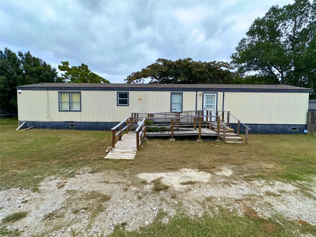 1812 Canal Street, Pelican Bay