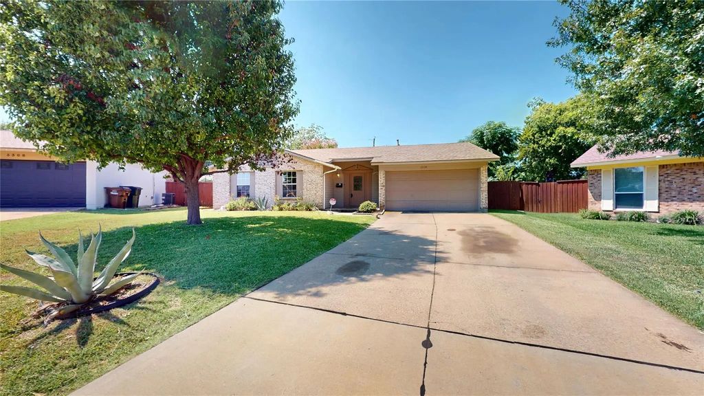 3304 Crestforest Circle, Plano