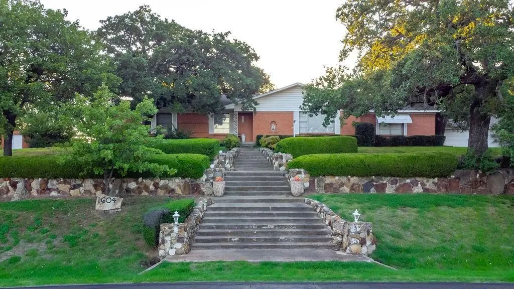 1604 N Haven Drive, Corinth