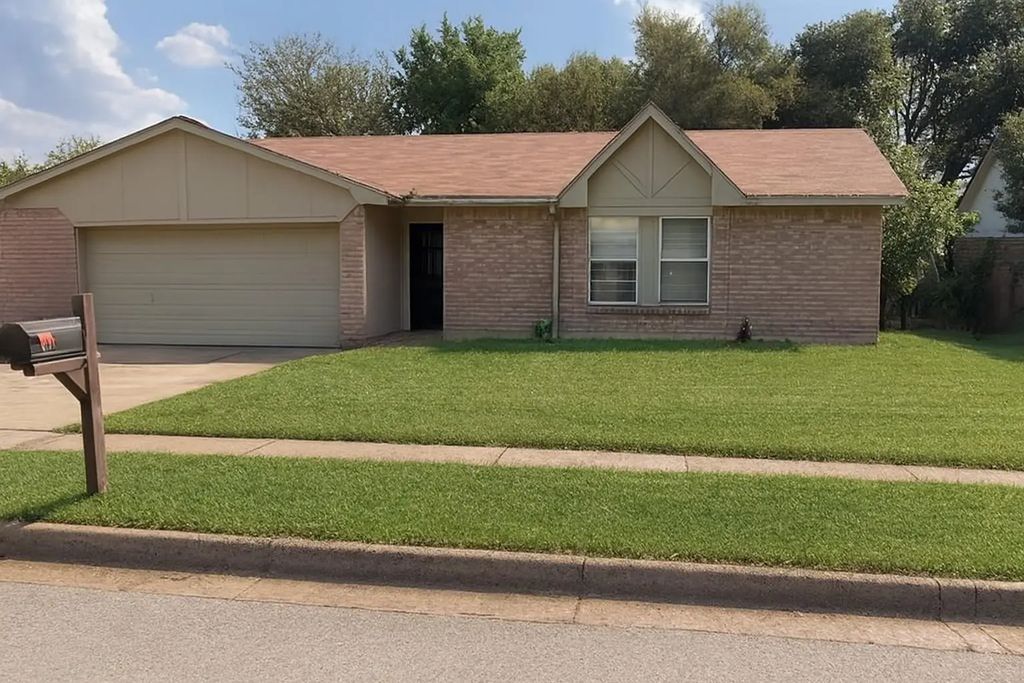 208 Nettletree Street, Arlington