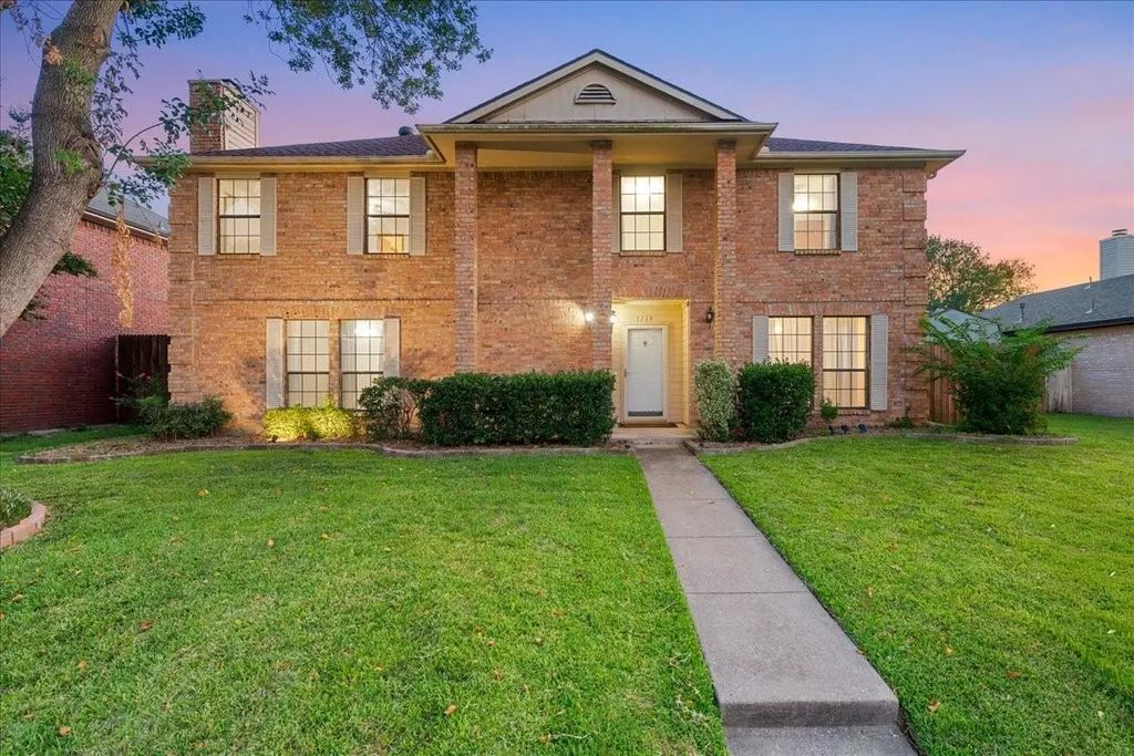 1713 Creek Valley Road, Mesquite