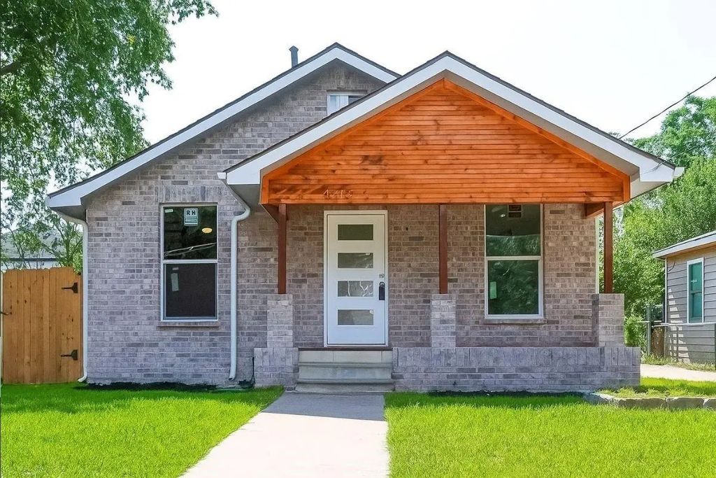 4019 Brundrette Street, Dallas