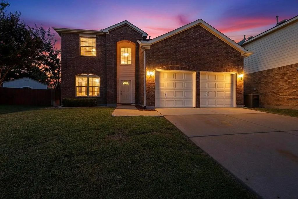 3061 Elmbrook Drive, Grand Prairie