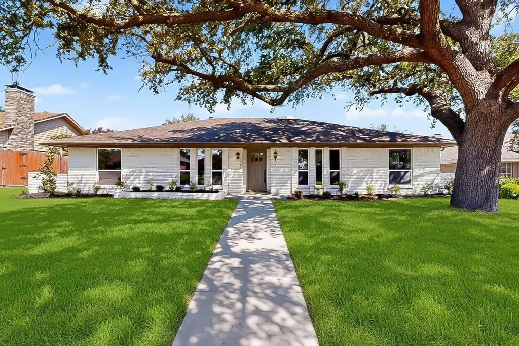 2521 Winterstone Drive, Plano