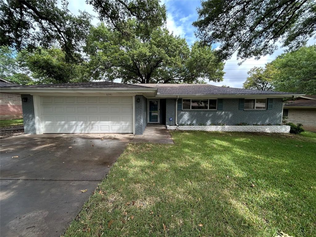 6741 Briley Drive, North Richland Hills