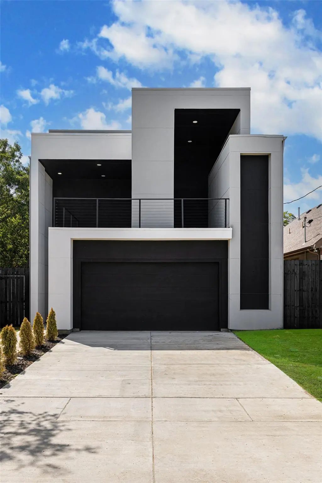 2020 Angelina Drive, Dallas