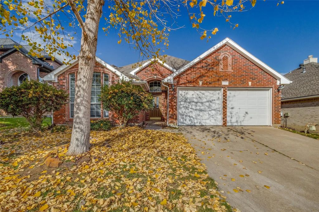 2317 Suntree Lane, Flower Mound