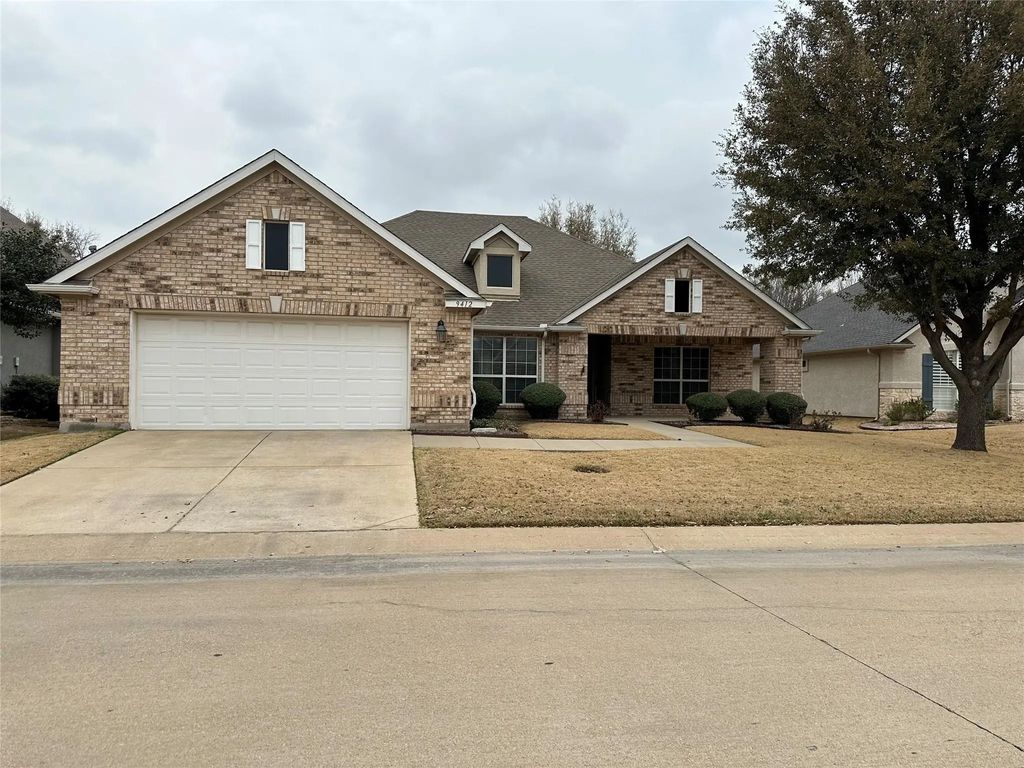 9412 Grandview Drive, Denton