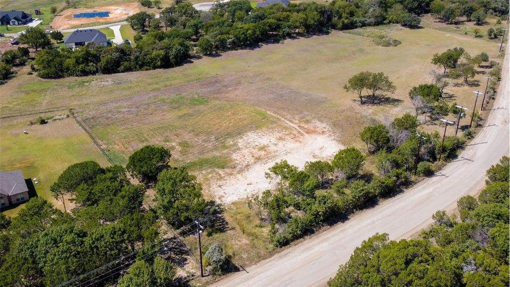 4420 Veal Station Road, Weatherford