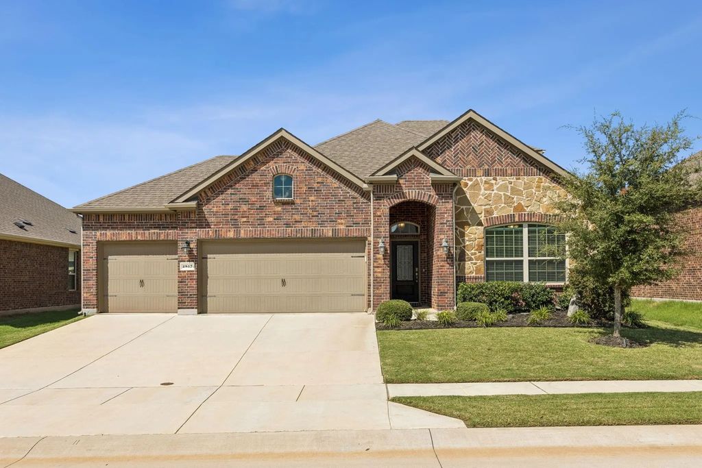 2817 Faro Road, Aubrey