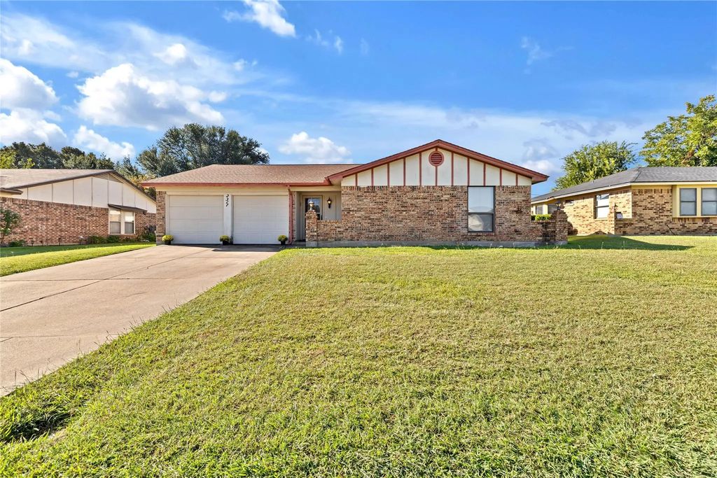 2317 Parkside Drive, Grand Prairie