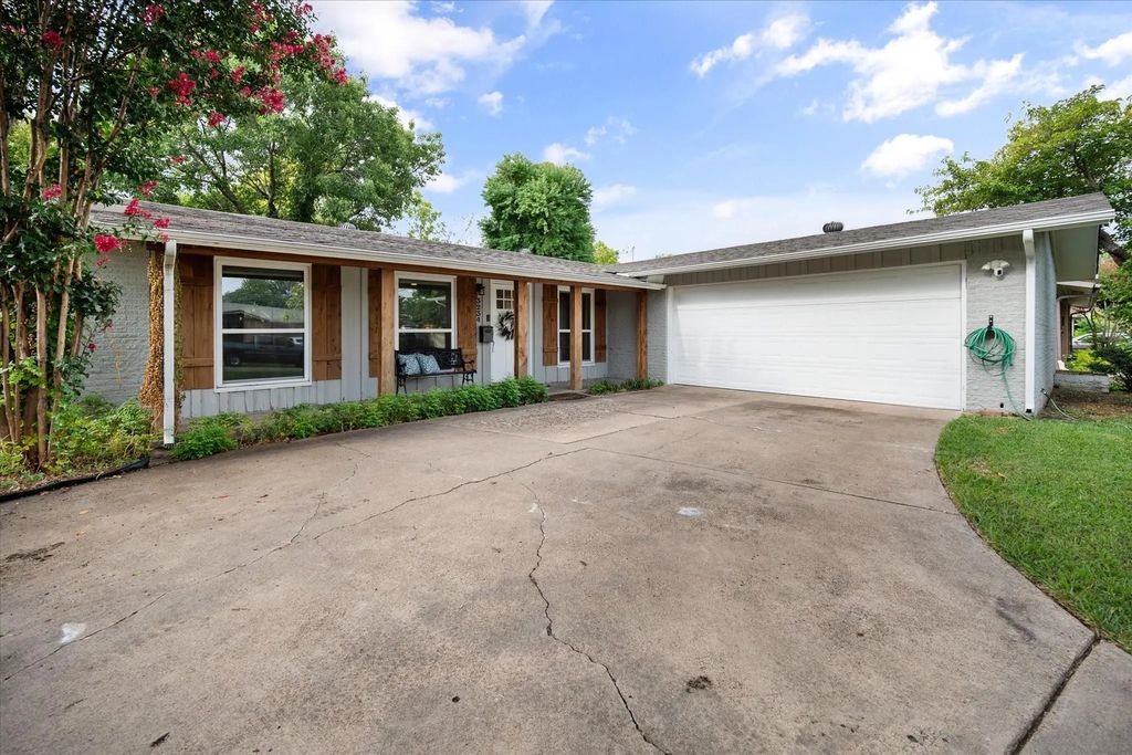 3234 High Lark Drive, Dallas