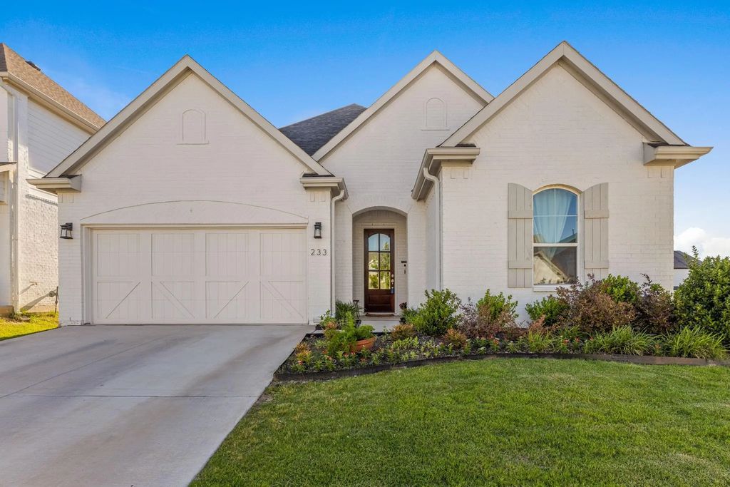 233 Observation Drive N, Aledo