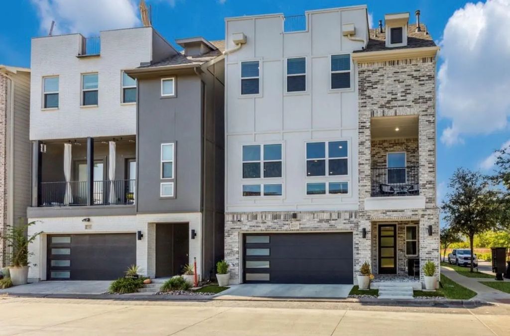 2649 La Altura Lane, Dallas