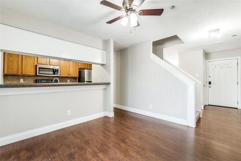 2354 Little Pocket Road C, Dallas