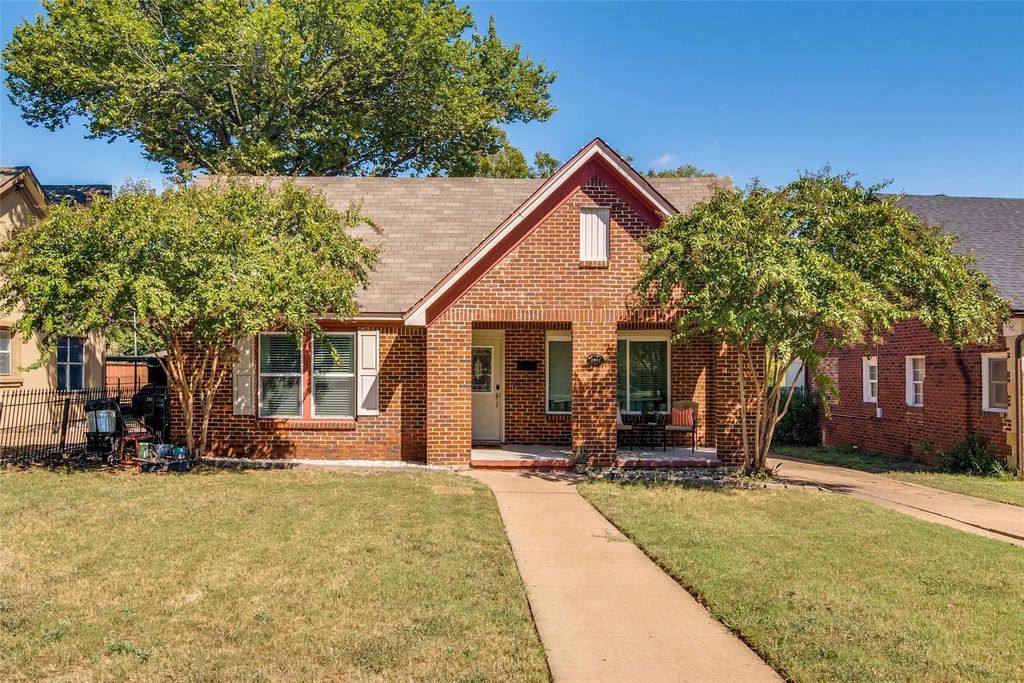 2841 W 12th Street, Dallas