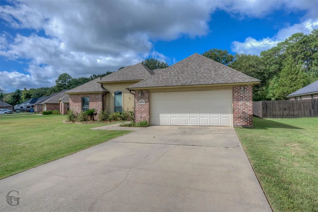6980 Regatta Drive, Shreveport