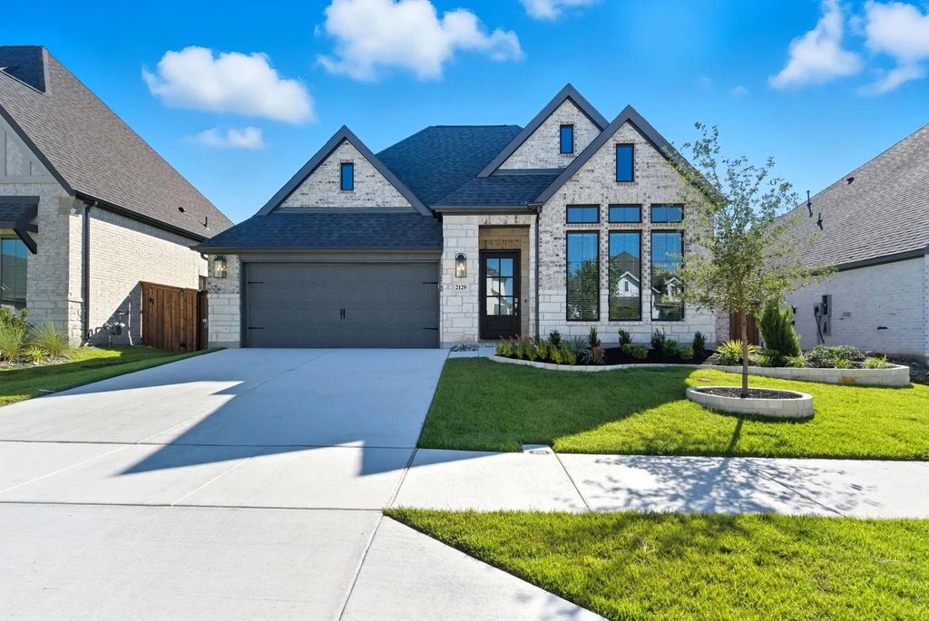 2129 Eastleigh Drive, Fort Worth