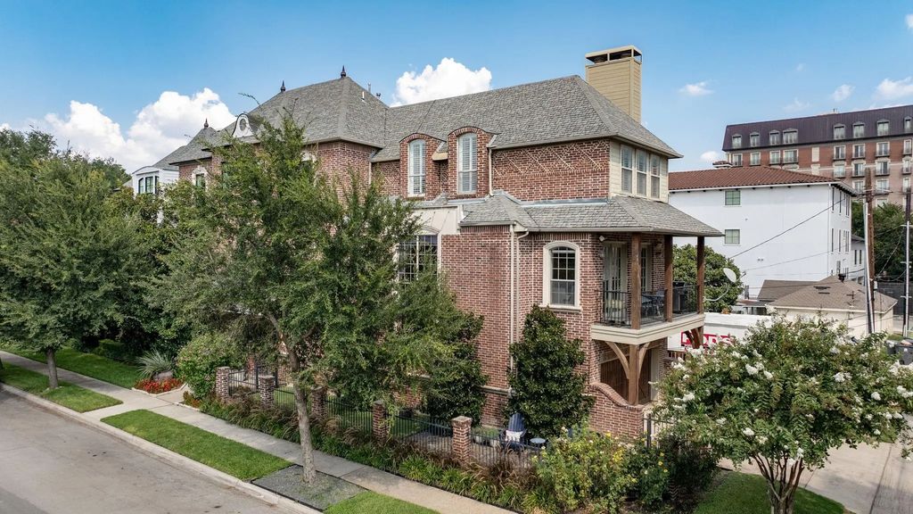 4322 Throckmorton Street, Dallas