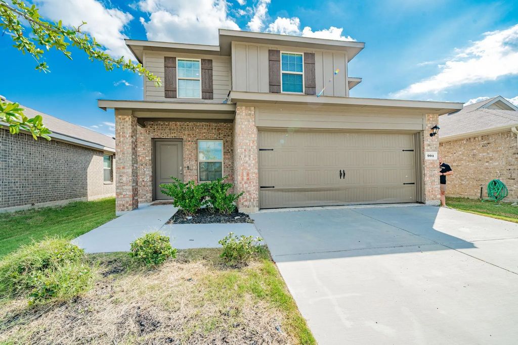 904 Sunrise Lane, Royse City