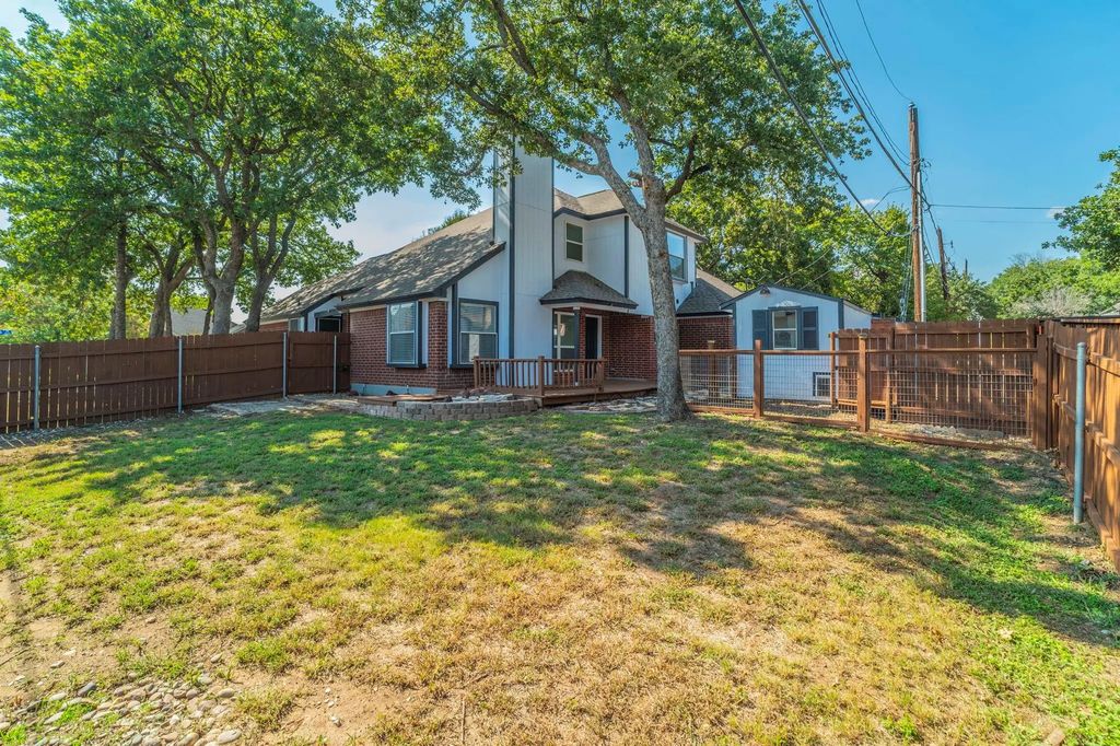 5629 Chimney Rock Drive, Arlington