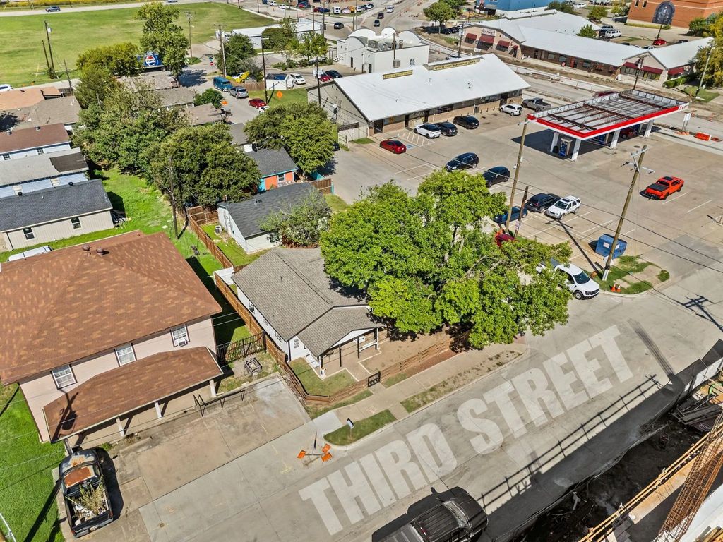 8841 3rd Street, Frisco