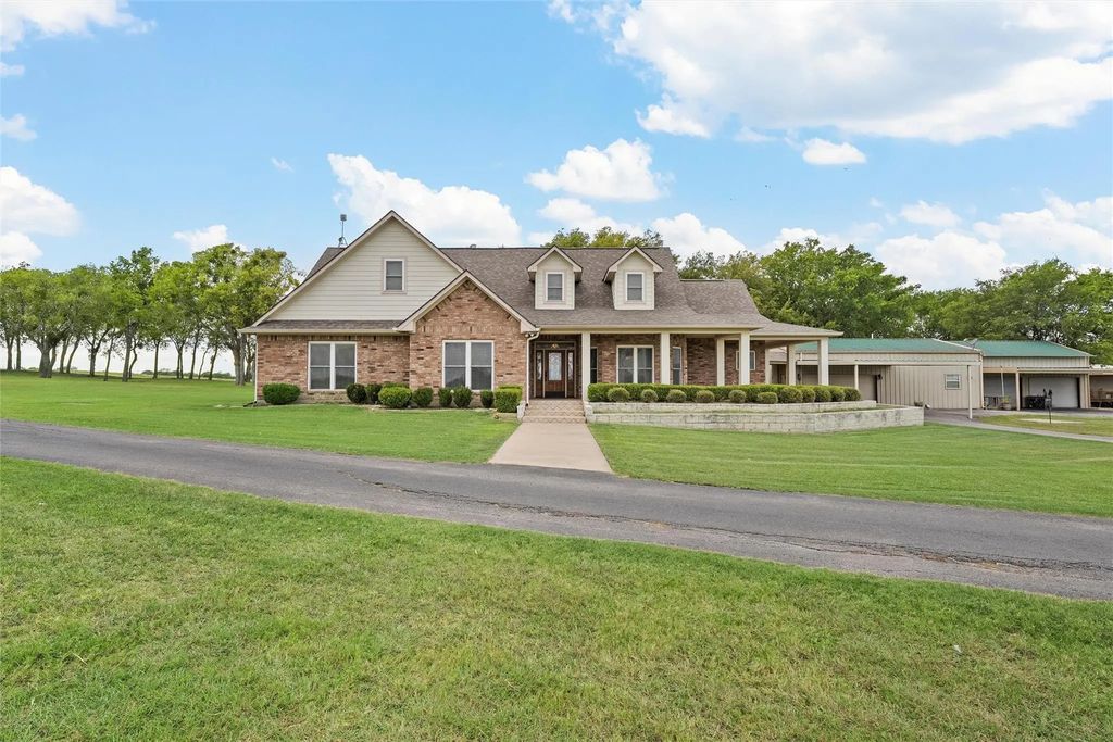 113 County Road 453, Troy