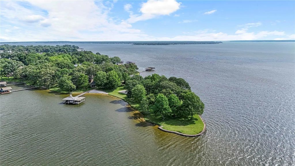 555 Arrowwood Beach Road, Trinidad
